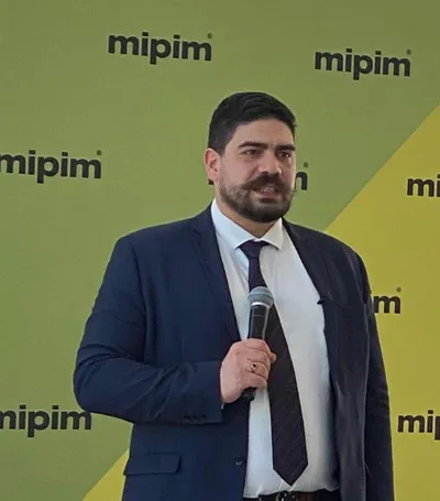 Crise du logement / Le ministre du logement Guillaume Kasbarian à Cannes