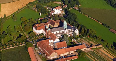 Abbaye-dOelenberg-Vue-aérienne-Divine-Box