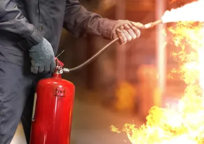 Incendie maîtrisé dans un site industriel de Strasbourg : dix évacuations sans blessures