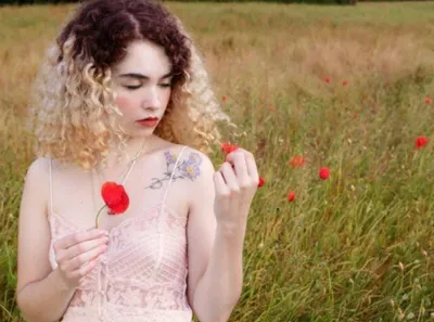 La chanteuse Koyo Aki se produit à la Régence