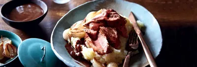 Filet d'agneau, sauce chocolat/vin rouge