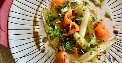 Fines tranches d’asperges marinées au jardin Zen