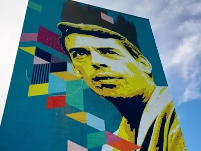 Vesoul fresque Jacques Brel