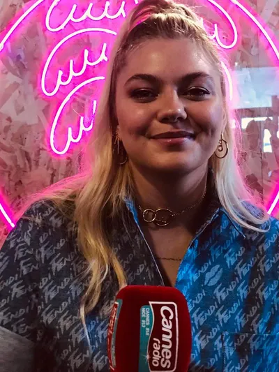 LOUANE : Invitée de Cannes Radio ce week-end