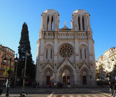Nice : hommage aux victimes de l’attentat de la basilique Notre-Dame