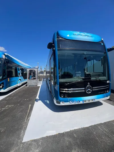 Cannes : les premiers bus à hydrogène renouvelable entrent en service