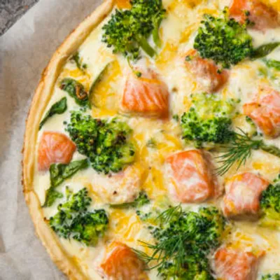 Quiche au saumon et brocoli