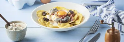 Raviolis à la carbonara et morilles