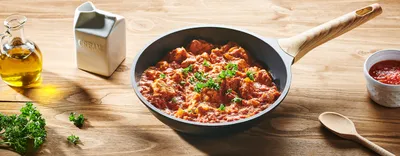 Emincé de poulet à la sauce tomate et crème