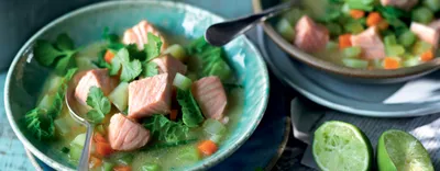 Soupe de saumon, pommes de terre et chou