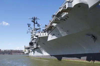 Emmanuel Macron dévoile le nom du futur porte-avions français : le France Libre