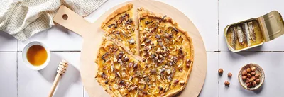 Pissaladière revisitée au miel et noisettes