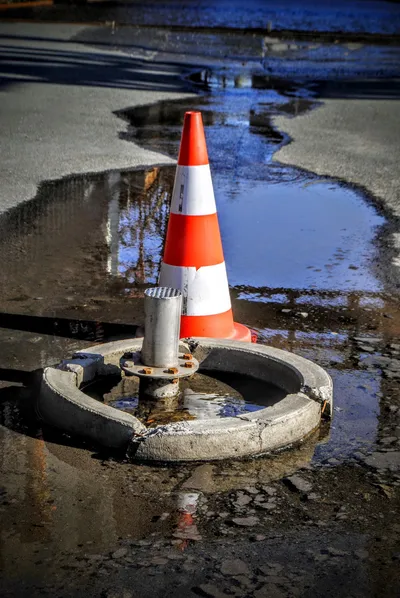 Rupture de canalisation à Nice : un parking inondé et des centaines de foyers privés d’eau