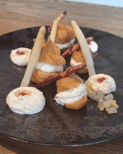 Choux à la crème aux asperges d’Alsace