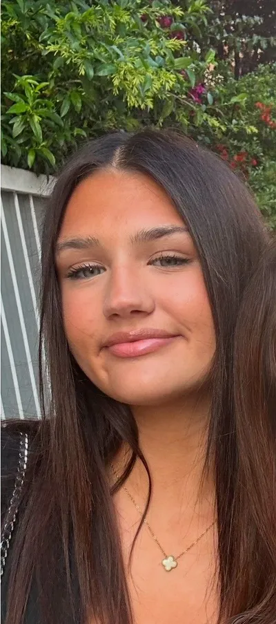 Avis de recherche pour retrouver Eva, 16 ans, aperçue pour la dernière fois place Garibaldi à Nice