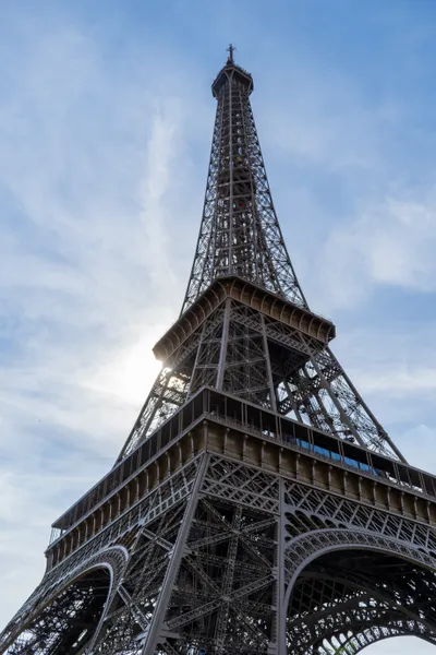 Polémique à la tour Eiffel après l’éviction de salariées lors d’un événement hindou