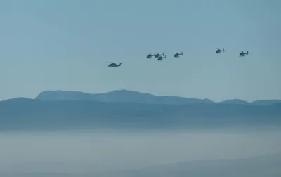 De nombreux hélicoptères et navires au large de Menton