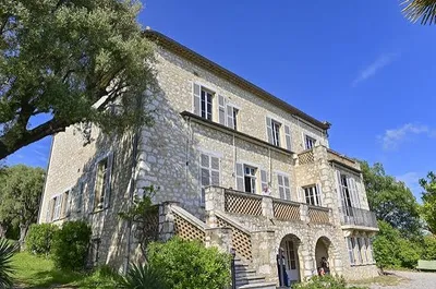 Le musée Renoir reste fermé après le vol de deux tableaux