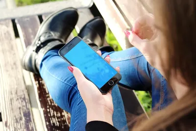 Le téléphone portable bientôt interdit dans les lycées