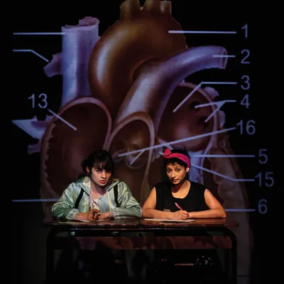 JO & LÉO – TEMPÊTE SOUS LES SWEATS À CAPUCHES