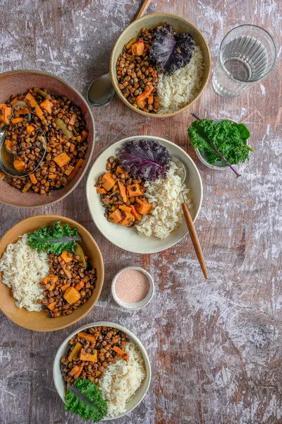 Sauté de lentilles vertes aux carottes et riz basmati