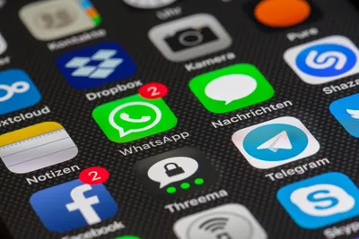 Réseaux sociaux : l’interdiction aux moins de 15 ans censurée