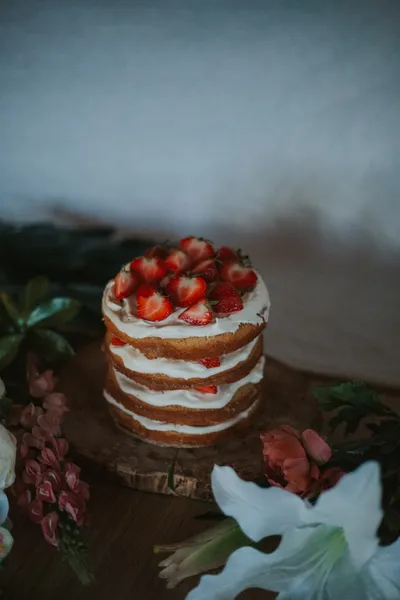 Chiffon cake à la fraise et rhubarbe