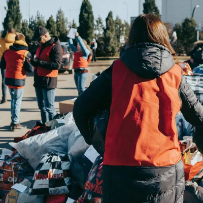 denrées dons Ukraine camion photo illustration