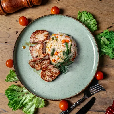 Riz sauté au légumes et filet mignon de porc