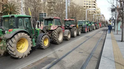Colère agricole : des centaines de tracteurs attendus dans Paris