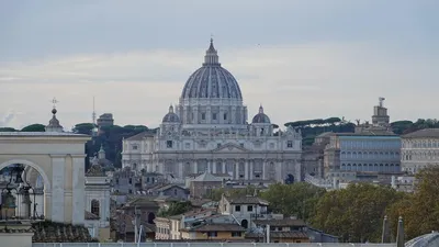 Le conclave devant élire le nouveau pape débutera le 7 mai, confirme le Vatican
