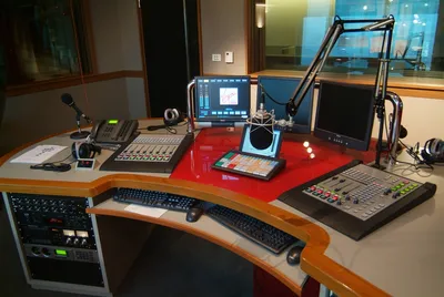 RADIO ORIENT