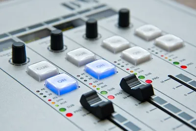 RADIO VFM