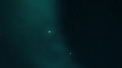 Une aurore boréale dans le ciel de Chartres