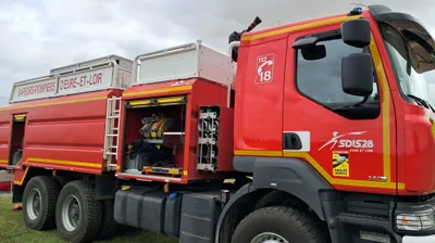 200m² ravagés par les flammes à Lucé