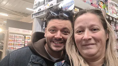 "C'est vraiment vous ?" Kev Adams croisé à l'Intermarché de La...