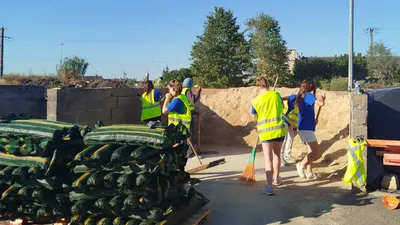 Chantier Jeunes : 1 000 batardeaux pour protéger Châteaudun des...