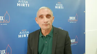 L'un des cinq candidats renonce à Dreux