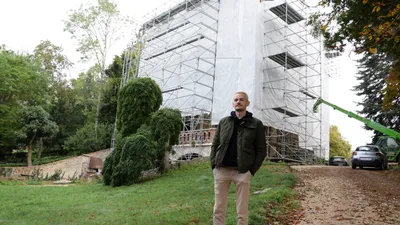 🔊 Manoir d'Egmont : un an après l'incendie, l'espoir d'une...