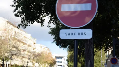 🔊Les bus chassent les cyclistes à Chartres