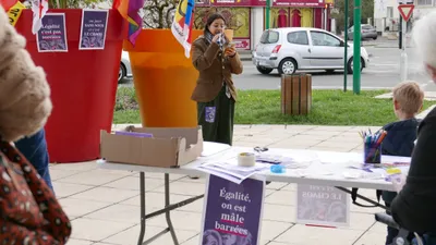 🔊 Un feu de joie pour rappeler que « rien n'est acquis » pour les...