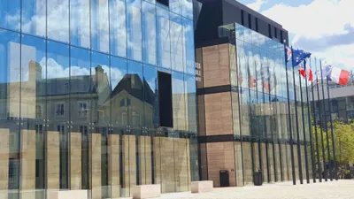 Un débat entre trois candidats à Chartres