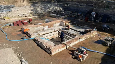 🔊 Une fontaine gallo-romaine refait surface à Chartres