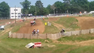 Championnat de France de side-car : Les Frères Prunier s'imposent à...
