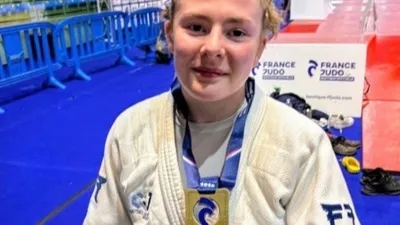 La jeune Isaure Davaze en Bronze chez les seniors !