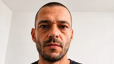 🔊 À Brou, Fredpsycho transforme son parcours et ses épreuves en...