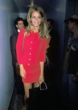  FG CHIC : Tendencia El resplandeciente regreso del traje de falda...