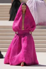 Balenciaga Haute Couture: Pierpaolo Piccioli eröffnet ein neues...