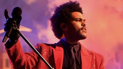 The Weeknd entre dans l'histoire avec la plus grande œuvre d'art...