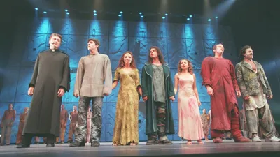 Notre-Dame de Paris : 25 ans plus tard, la troupe originale de la...